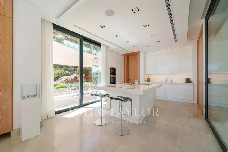 Villa for sale in Canyamel — photo 10