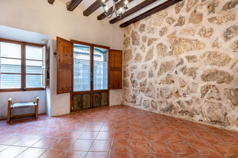 Charming Traditional Townhouse with Private Pool and Scenic Outdoor Spaces in Alaro — photo 6