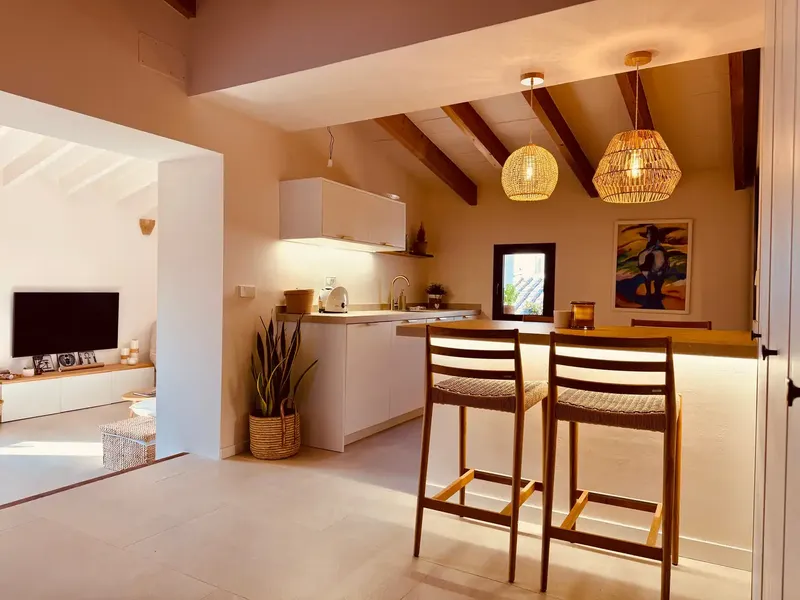 Exceptional opportunity in the historic center of Artà to acquire two adjoining penthouses and join them to create a home — photo 2