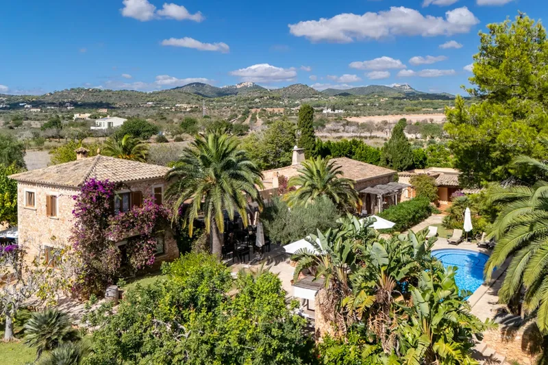 Historic estate with agroturismo license and vineyards near Porto Colom — photo 4