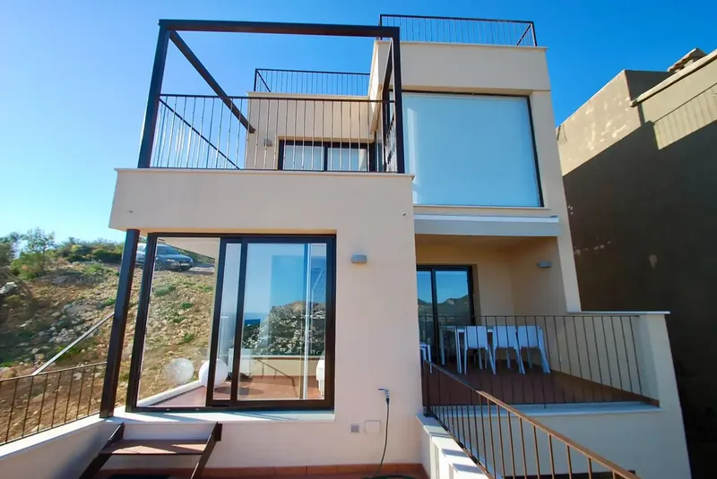 Seasonal rental minimum 3 months — photo 1