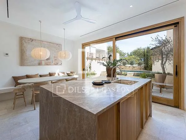 300m² house / villa with 130m² garden for sale in Santa Maria del Cami — photo 9