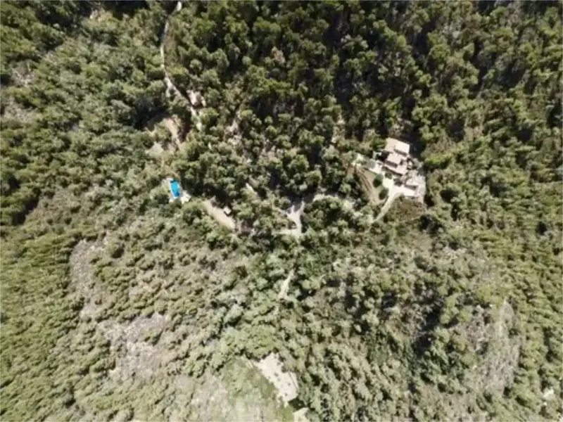 chalet en alquiler en entorno idílico, rodeado de naturaleza y total privacidad. se alquila precioso chalet de dos plantas, situado a solo 3 — photo 2