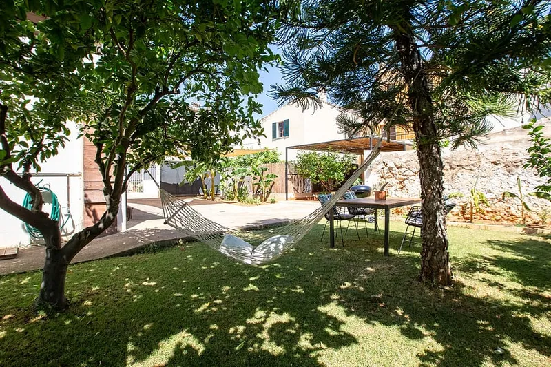 Renovated townhouse in Alaró with garden and garage in Alaró — photo 1
