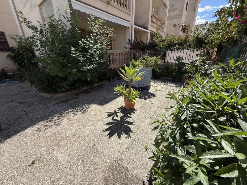 Ground floor with large terrace Cristo Rey — photo 3