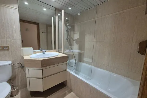 Bonanova, apartment for rent in Bonanova - quiet location with large roof terrace and communal pool — photo 10