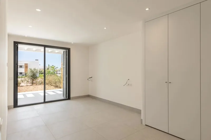 Top quality apartment for sale in La Rapita with sunny terraces and covered terrace — photo 8