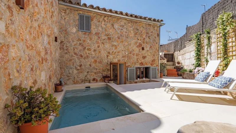 Reformed house of 143 m2 in Pollença with pool and garage — photo 1