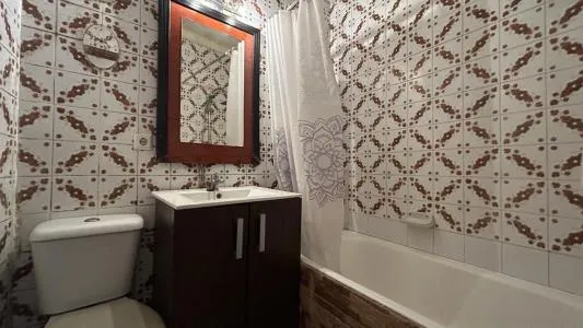 Village house in Binissalem, built surface 260 m², plot surface 106 m², 4 bedrooms, 1 bathroom — photo 12