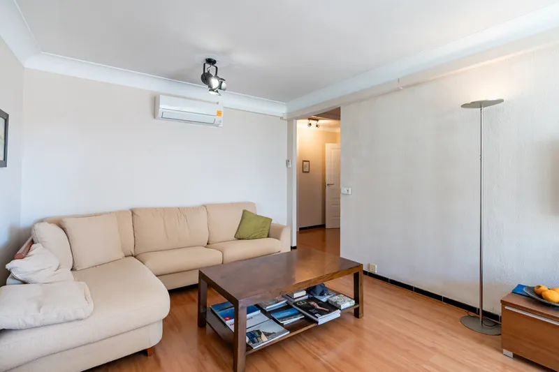 Bright Renovated Apartment in Son Armadams with Open Views and Terrace — photo 6