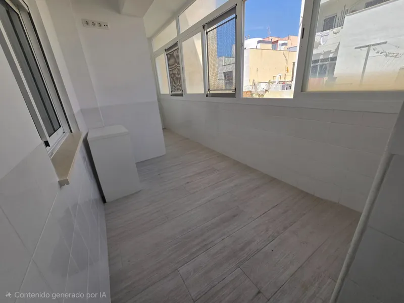 Flat - Palma de Mallorca (Portixol-Molinar), Built Surface 105m², 3 Bedrooms, 1 Bathroom, 100m to the Sea — photo 5