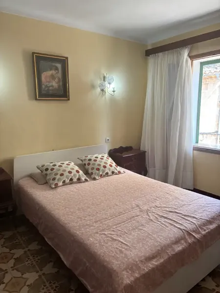 House located in the old town of Alcudia. On the ground floor there is a double bedroom, living-dining room and kitchen. And then a — photo 4