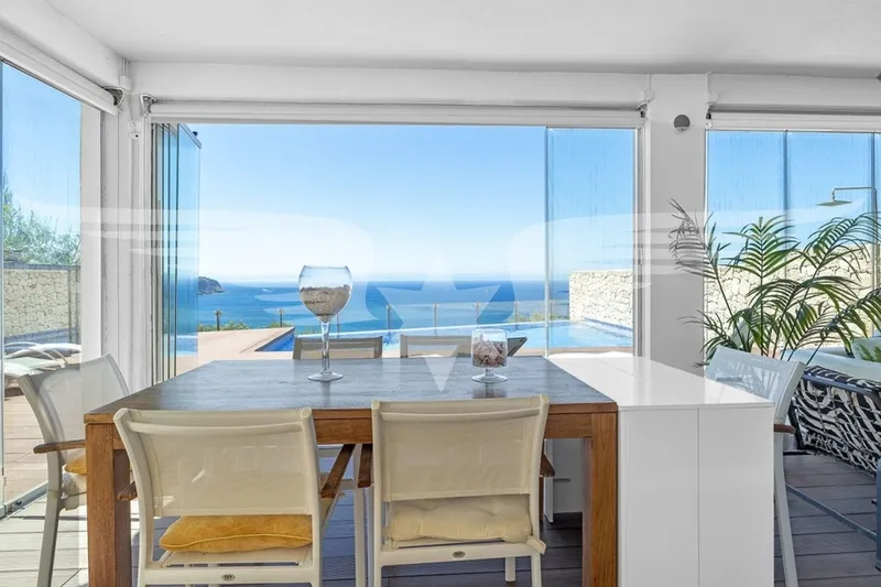Puig de Ros I Semi-detached house in 1st sea line — photo 1