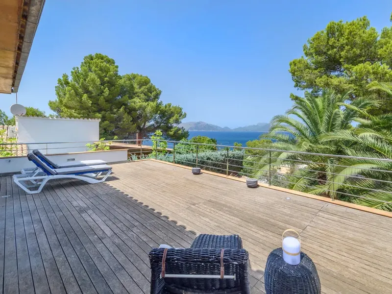 Spectacular Villa with Sea Views — photo 4