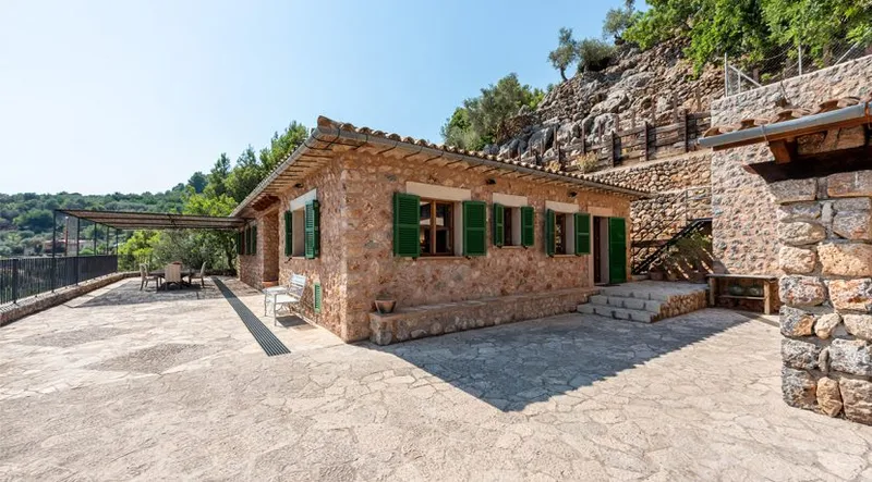 Exclusive Impressive Estate in Fornalutx with Unbeatable Views — photo 2