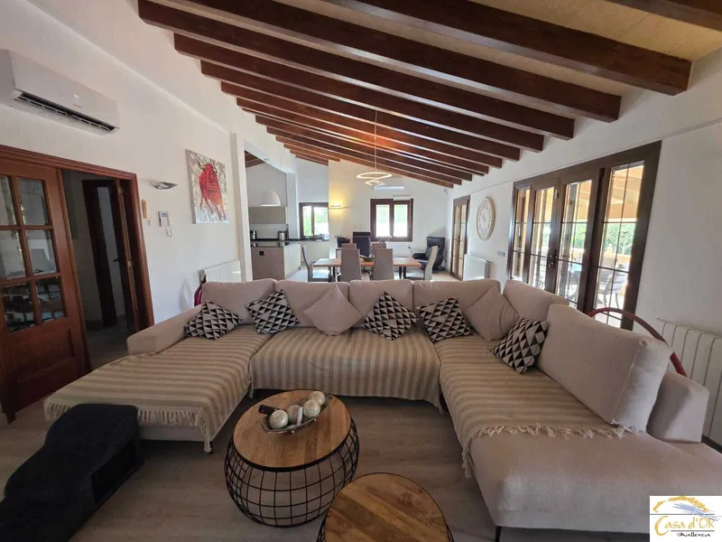 Mallorcan finca with pool, guesthouse and Mediterranean garden in S’Illot — photo 11