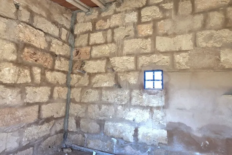 Plot with small house — photo 7