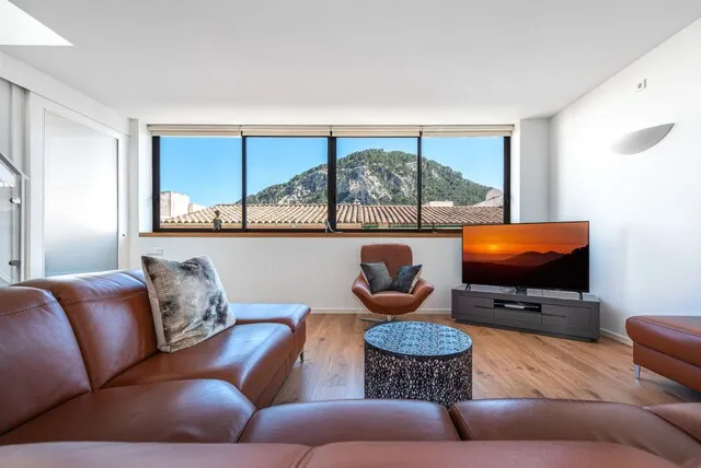 Exclusive penthouse for sale in Pollensa Old Town, North Mallorca — photo 2