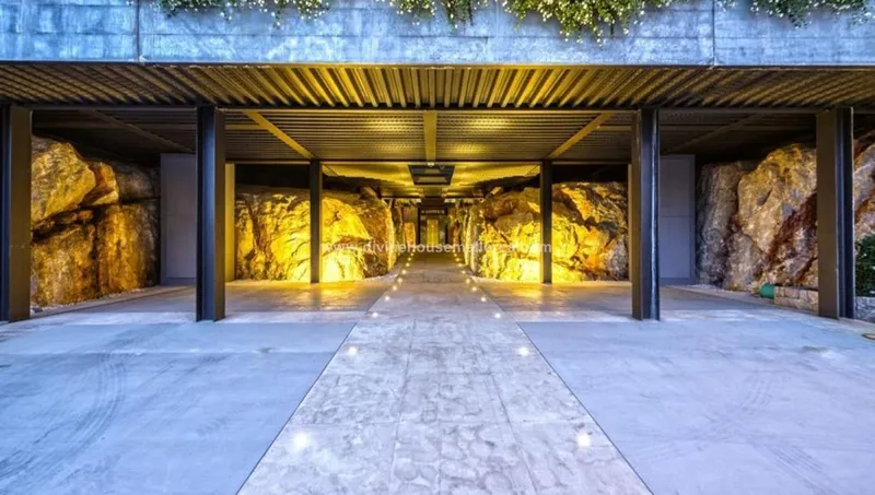 Luxury chalet with sea views in Canyamel — photo 11