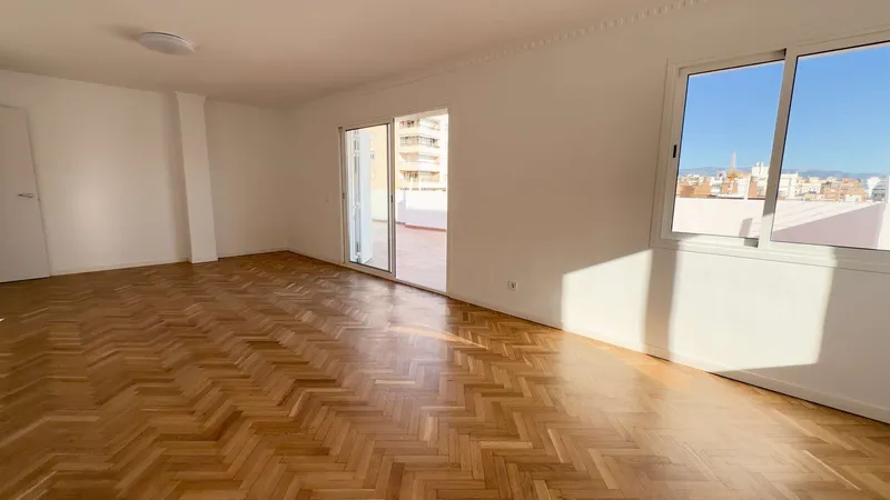 Exclusive penthouse with an exceptional 180 m² terrace — photo 4