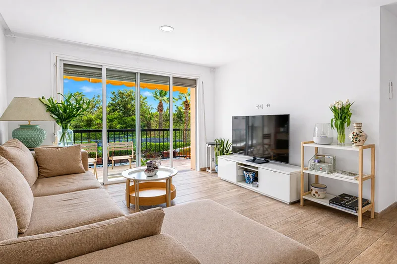 Bright and cozy apartment in popular location in Santa Ponsa — photo 1