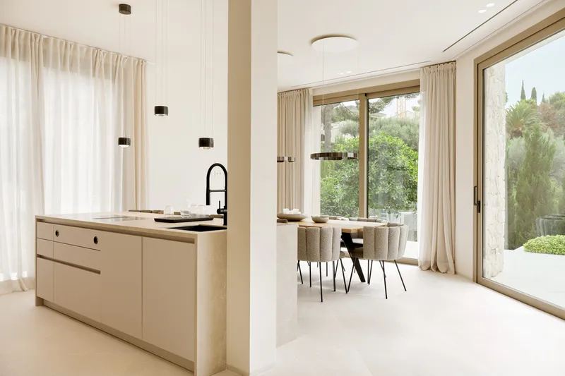 Impressive luxury villa with sea views in Bendinat - Marcel Remus Real Estate — photo 12