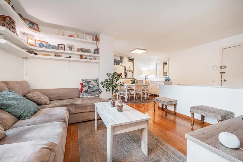 La Bonanova quiet location apartment for sale with swimming pool and various terraces — photo 1