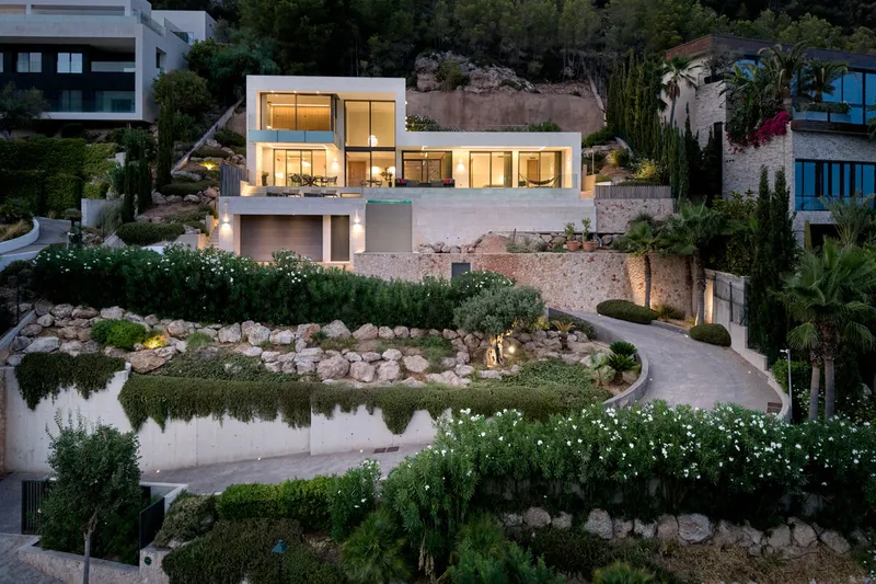 Exclusive designer villa with spectacular panoramic ocean views in Son Vida - Marcel Remus Real Estate — photo 1