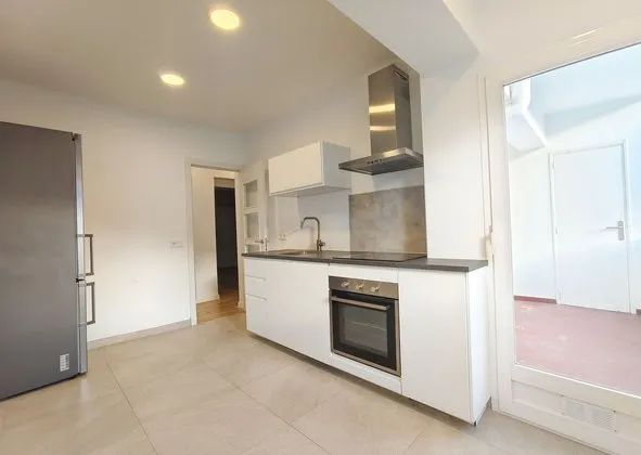 Flat / apartment in Calle Rafael Rodríguez Méndez, Camp d'En Serralta, Palma de Mallorca — photo 1