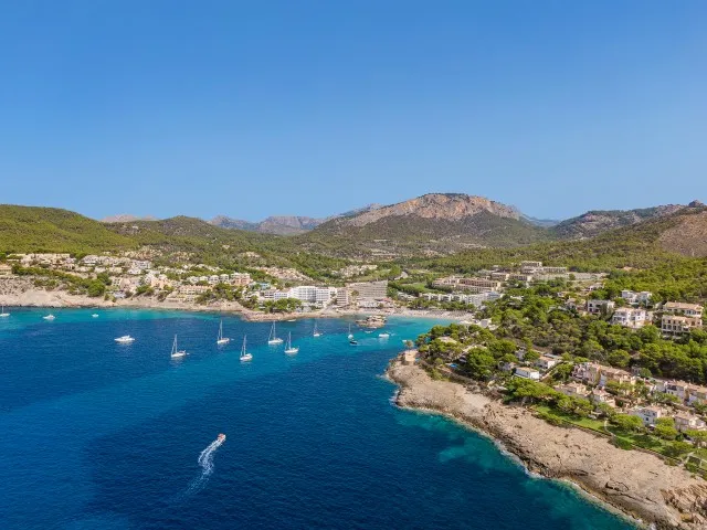 Luxury villa with panoramic views for sale in Camp de Mar, Southwest Mallorca — photo 9