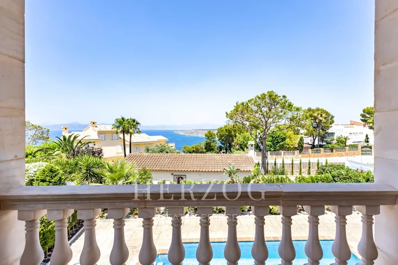 Detached house with fantastic sea views over the bay of Palma in Badia Blava — photo 4