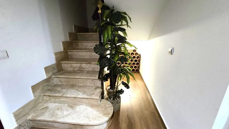 Beautiful attached house in Lloseta, 150 m2 built, 4 bedrooms, free ceiling — photo 10