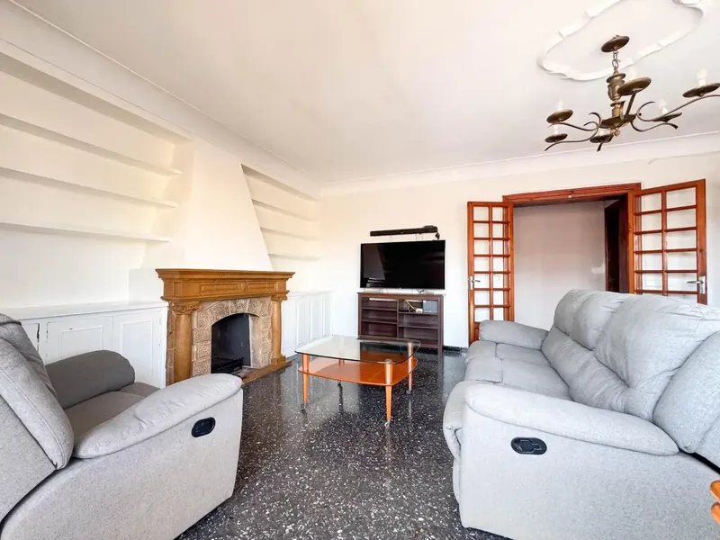 In Pont d’Inca, one of the most practical and consolidated areas of Marratxí, we find this apartment on the second floor without elevator — photo 1