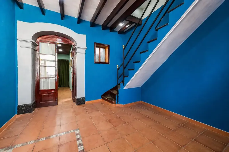 If you are looking for the tranquility and authenticity of living in the heart of Llucmajor, this single-family house offers the space and charm you need — photo 3