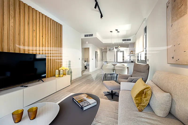 A Stylish and Chic Duplex with High-End Amenities — photo 3