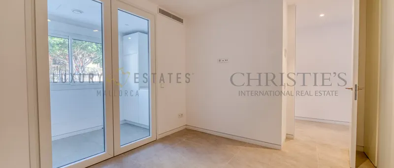 Renovated apartment in Palma in Can Barbará with harbor and sea views — photo 11