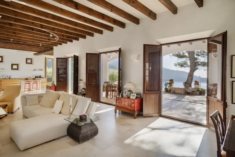Spectacular House on the North Coast with Impressive Views — photo 9