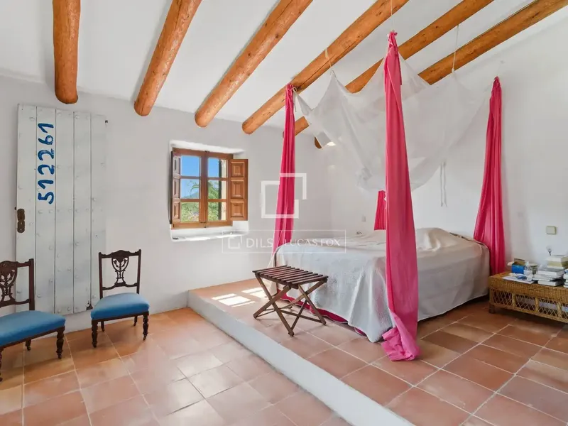 Lucas Fox presents this extraordinary rustic estate in Son Macià, a true Mallorcan gem with a pool, surrounded by nature — photo 12