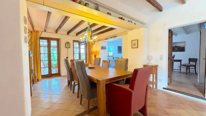 16th-century finca in Inca, renovated, with 446 m2 currently 4 double bedrooms and 2 full bathrooms in the main house. It is located — photo 7