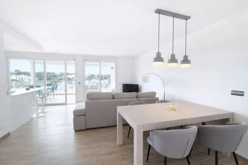 Cala d'Or, exclusive apartment with direct views of the Cala d'Or harbor — photo 8