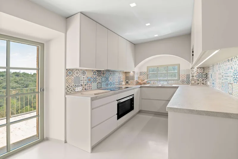 Exclusive estate with sea views and Mediterranean charm — photo 9