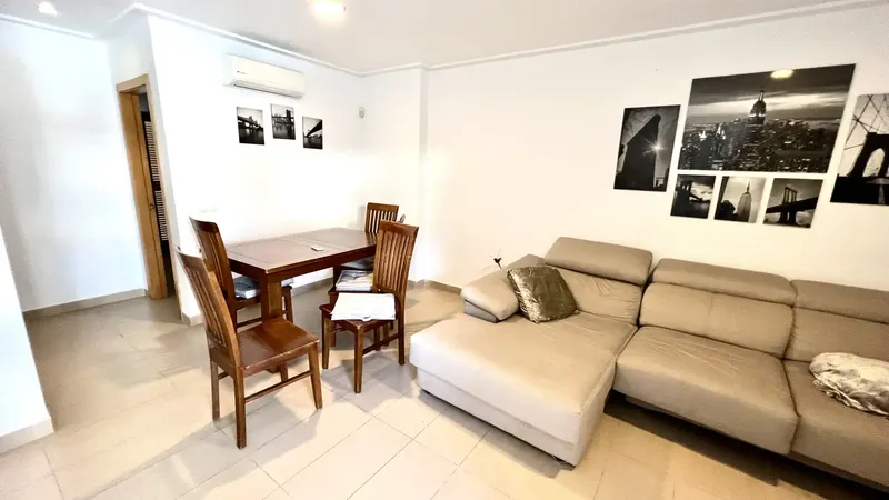 Discover your new home in the charming Port of Alcudia! This semi-detached chalet is a gem just 300 meters from the beach, ideal for enjoying — photo 4