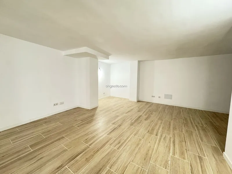 Commercial premises in Campos — photo 2