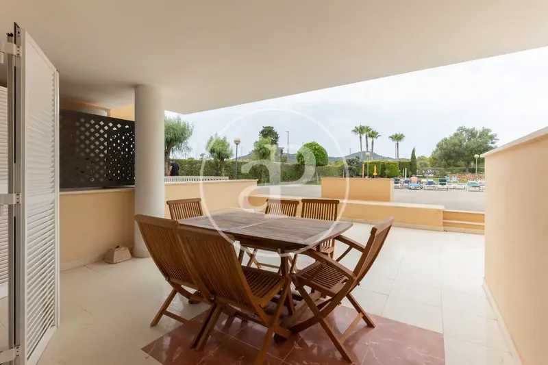 Charming renovated ground floor flat for rent in Cala Bona — photo 3