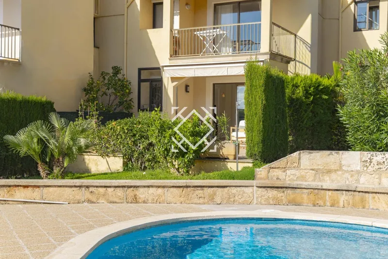 Sea Views Charm Prime Location Apartment in Alcanada, Mallorca — photo 4