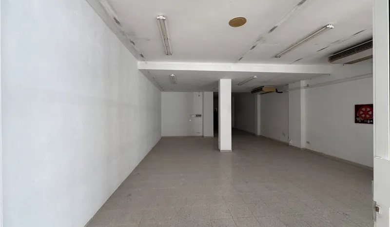 Spacious commercial premises for sale in Alcúdia – multiple possibilities in tourist area — photo 11