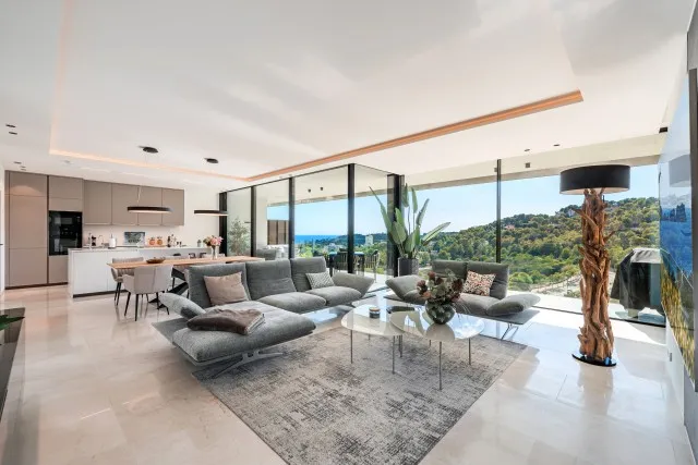 Contemporary coastal penthouse for sale in Paguera, Mallorca Southwest — photo 3