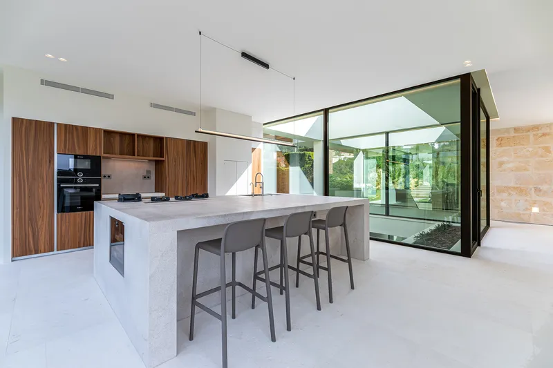 Stylish new-build villa of the highest class — photo 11