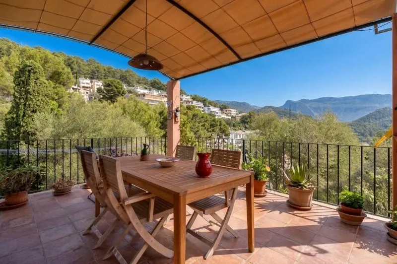 Modern apartment in Port de Sóller with communal pool and mountain views — photo 1