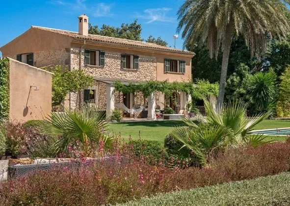 Country house in Binissalem — photo 1